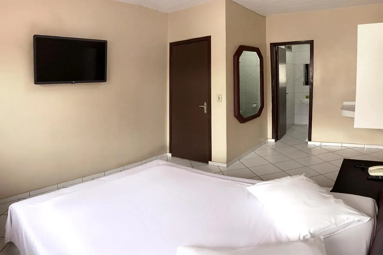 Guinza Hotel Balneario Camboriu 0*,